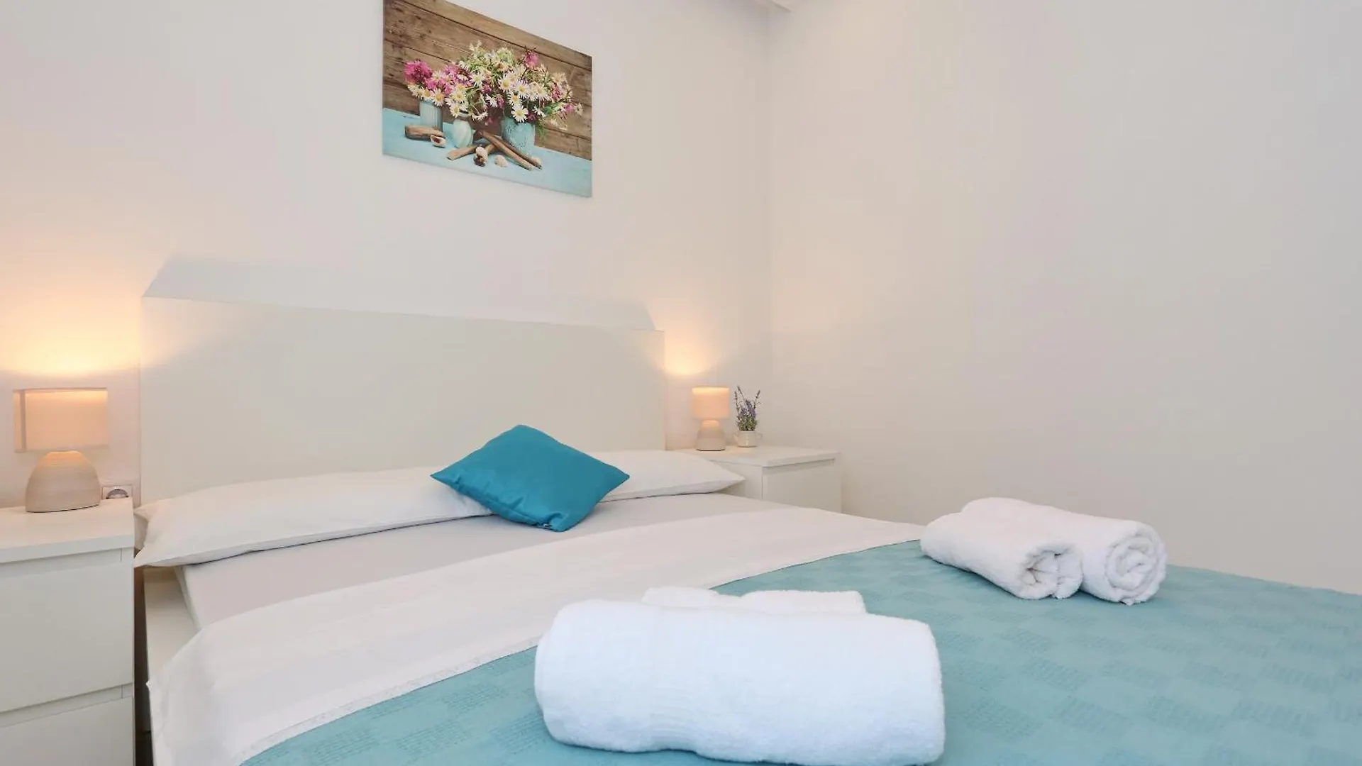 Apartment Emmy Vir
