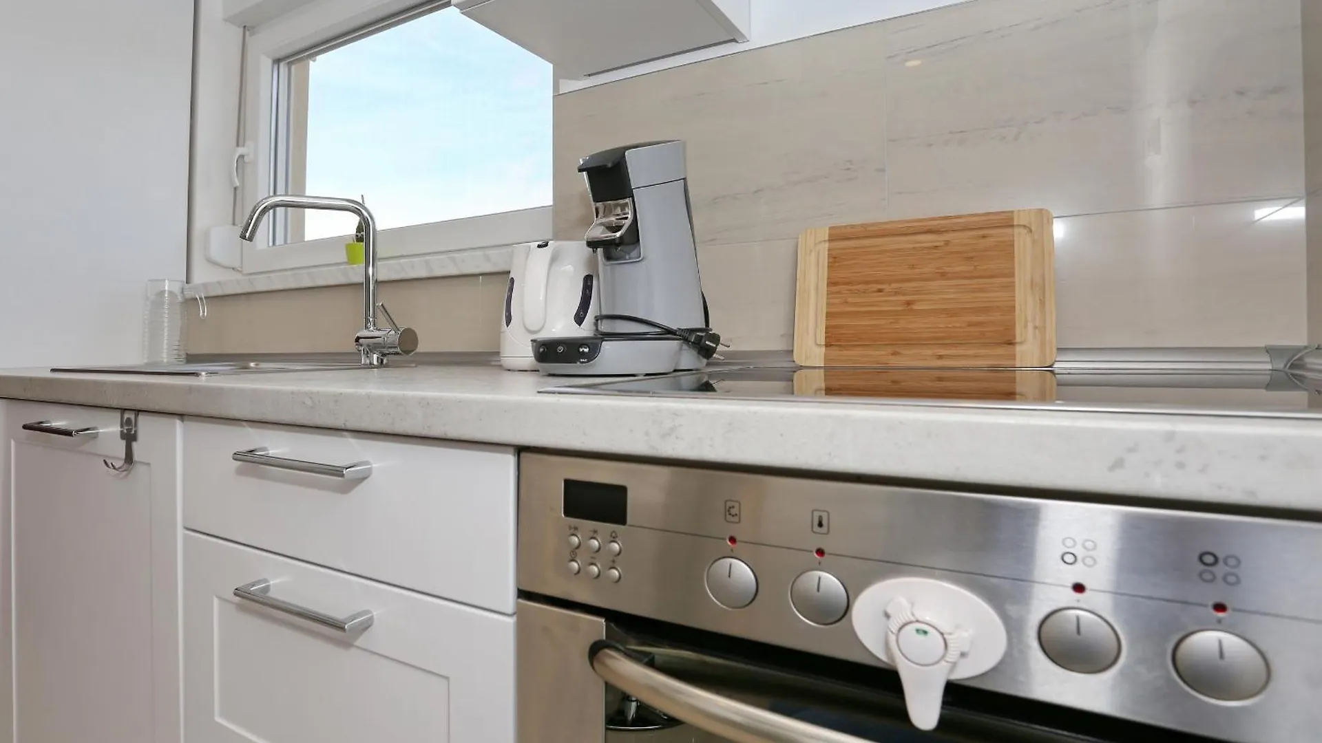 Apartment Emmy Vir
