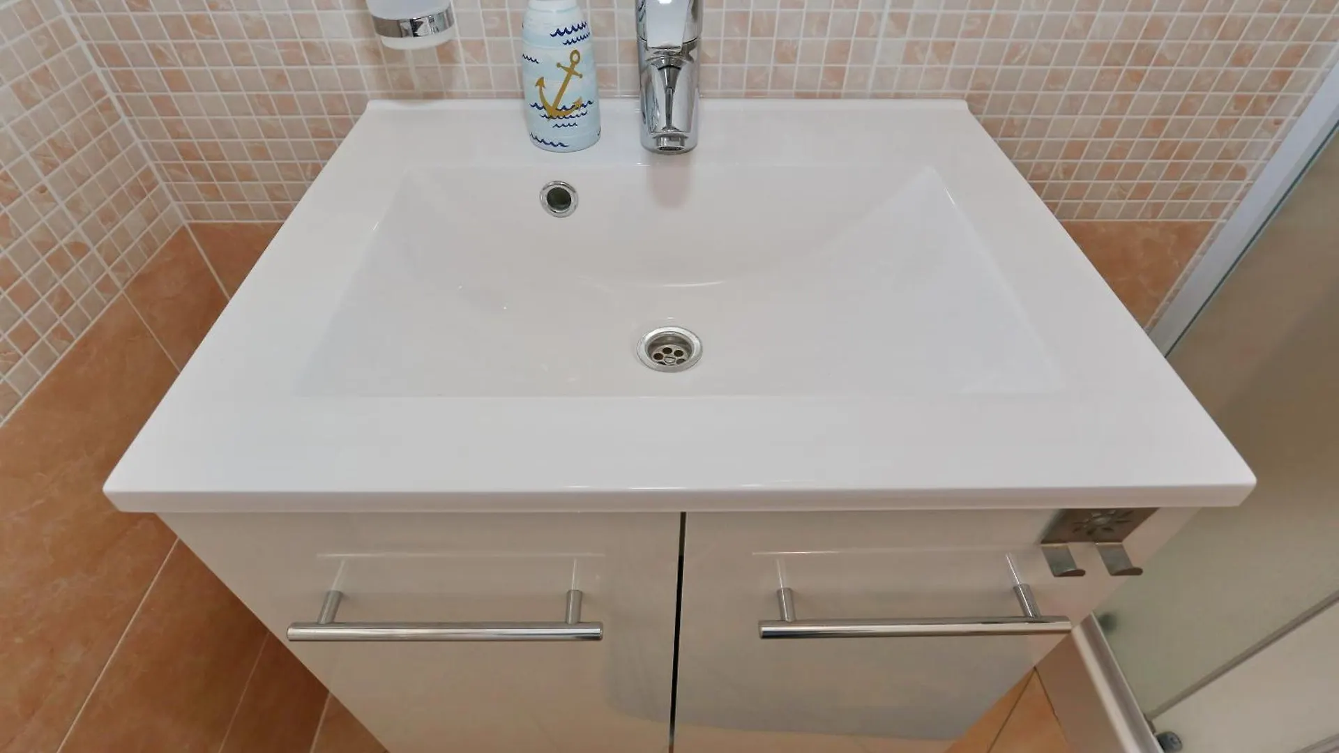 Apartment Emmy Vir