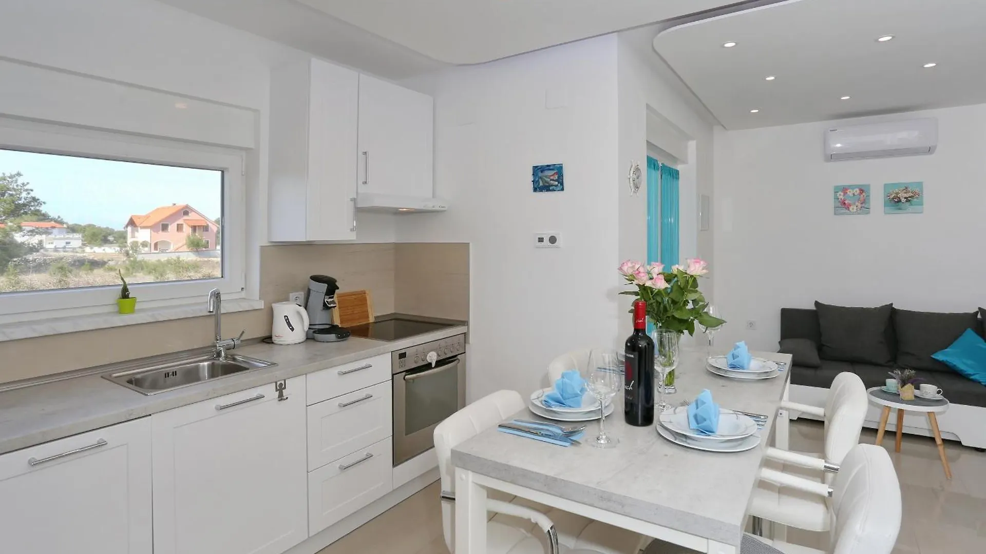 Apartment Emmy Vir