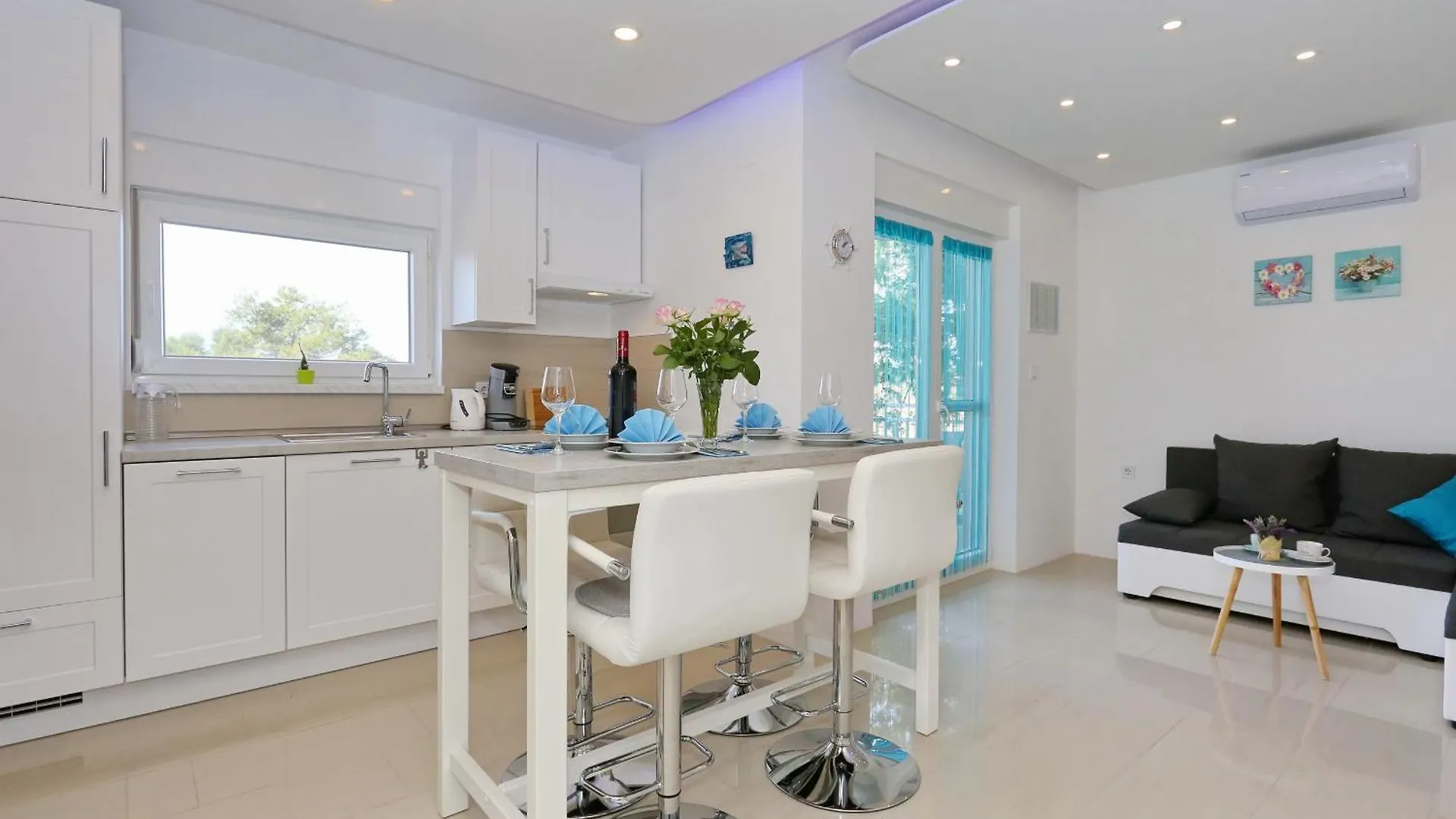 Apartment Emmy Vir