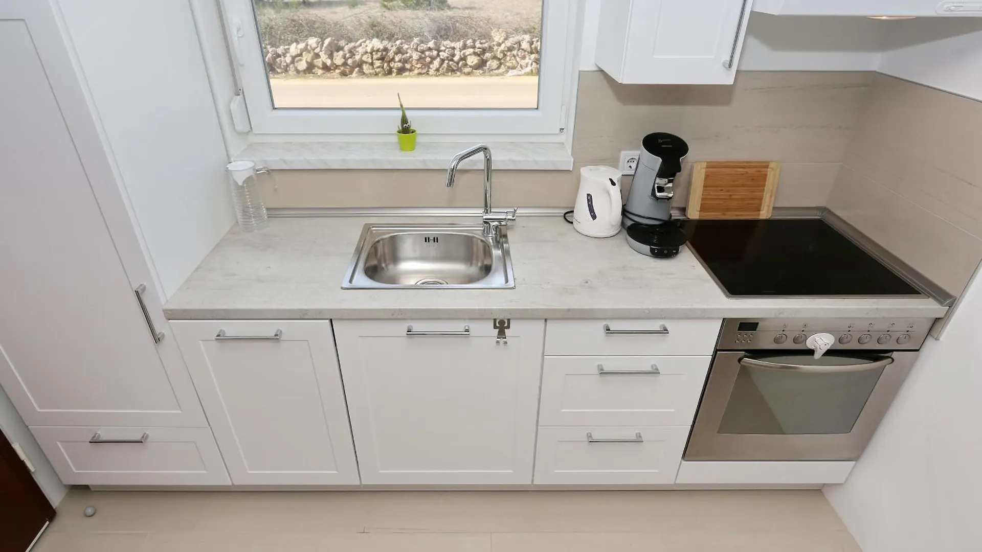 Apartment Emmy Vir
