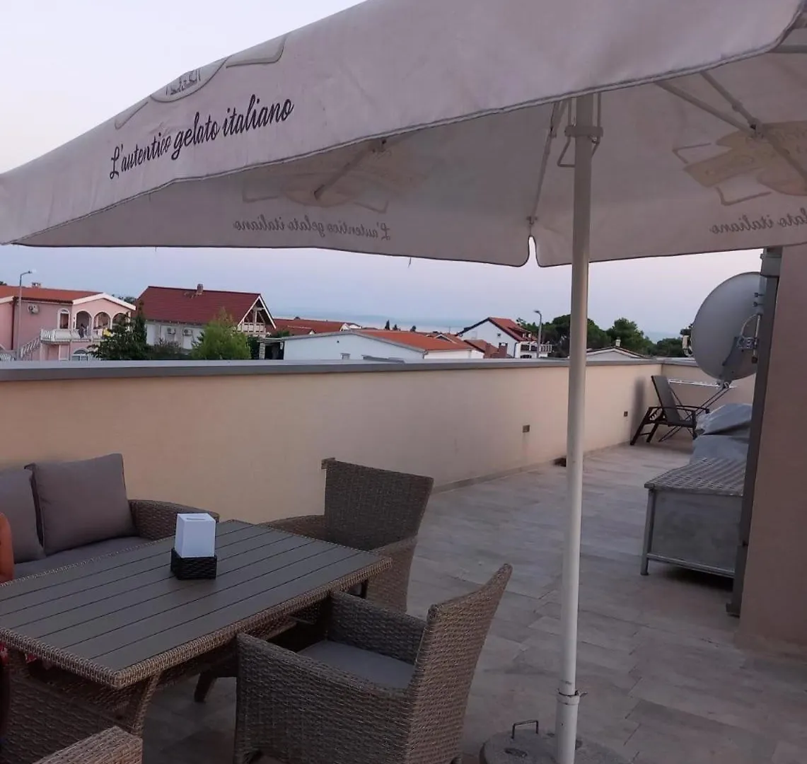 Apartment Emmy Vir Croatia